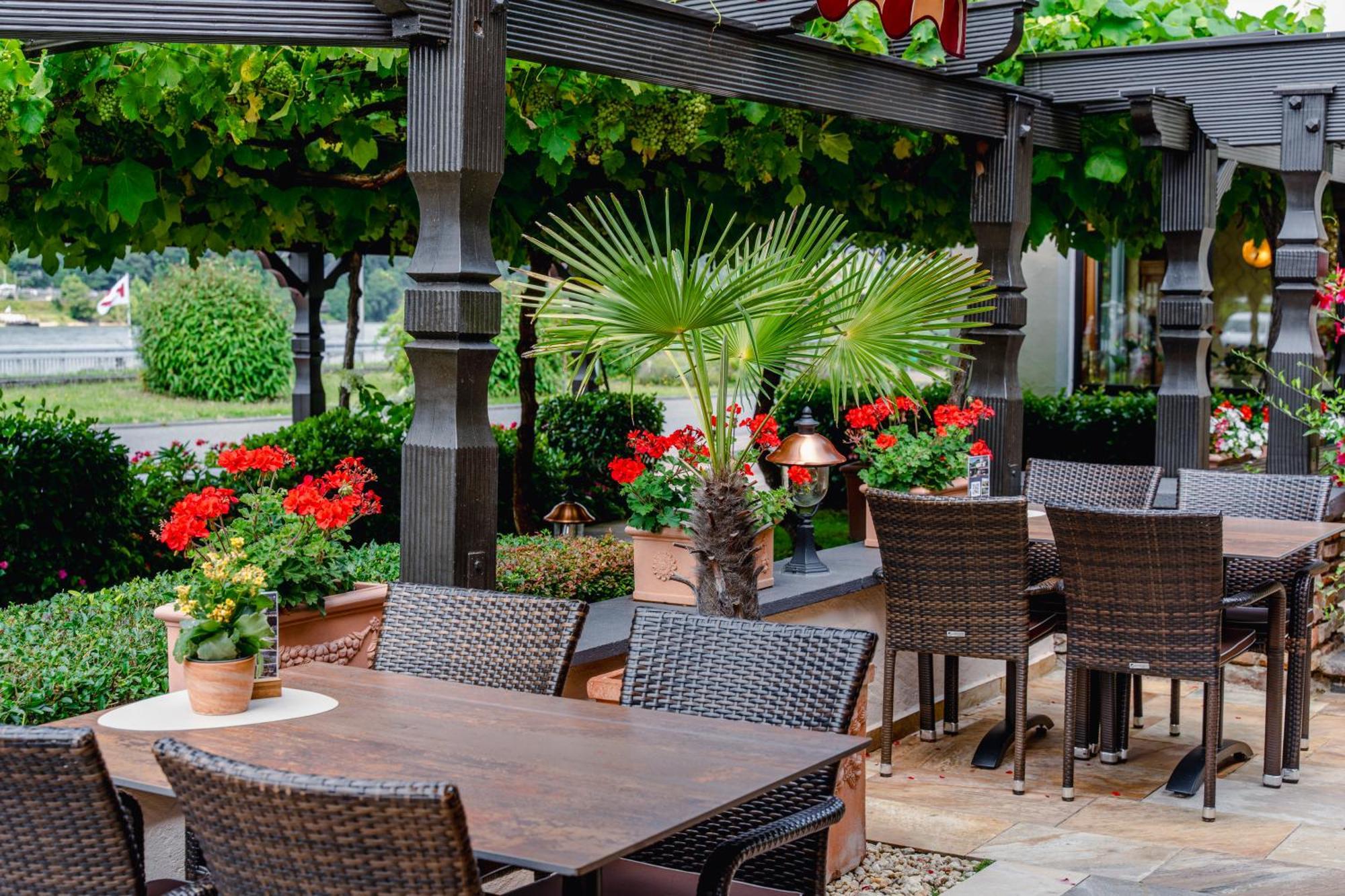 Hotel Unter Den Linden Ruedesheim am Rhein Exterior photo